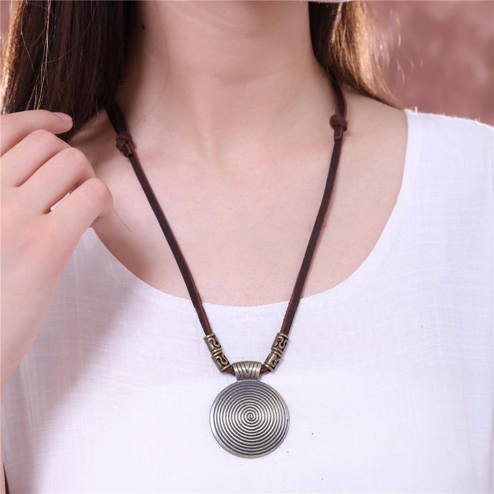Buddha Trends Hypnosis Circle Leather Pendant Necklace