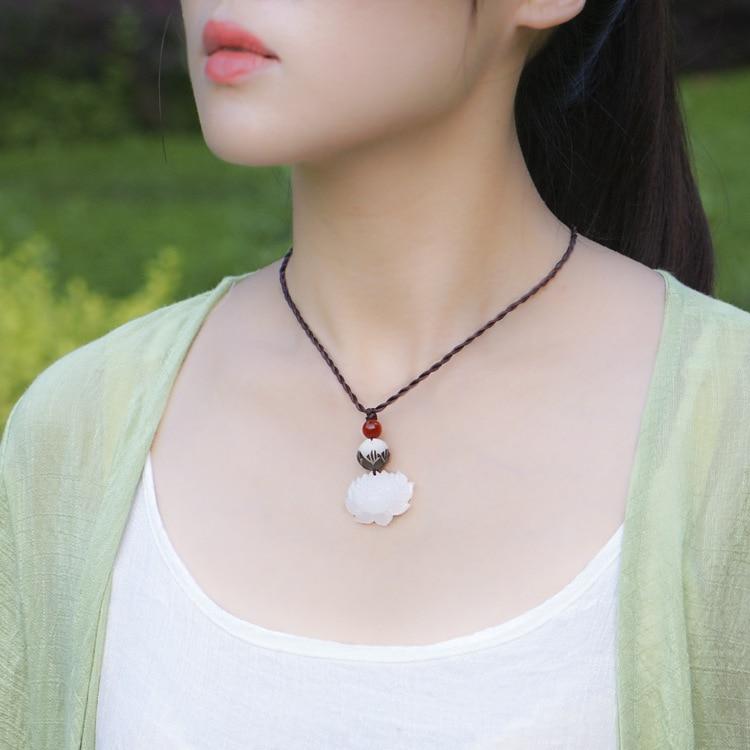 Buddha Trends White Jade Lotus Flower Necklace
