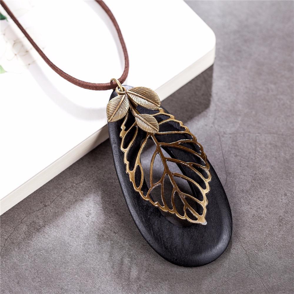 Buddha Trends Black Geometric Leaf Wooden Pendant Necklace