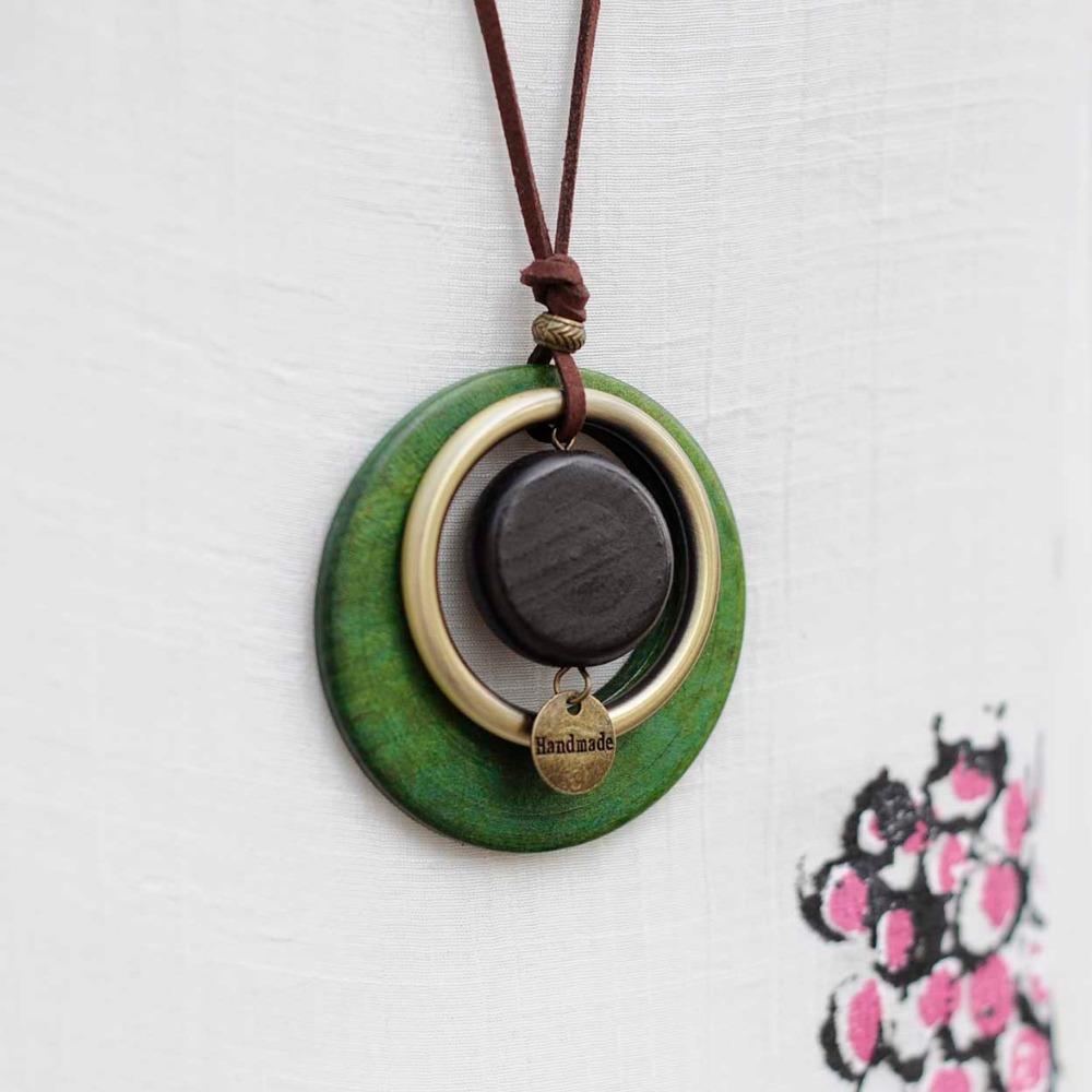 Buddha Trends Green Handmade Wood Circle Pendant Necklace