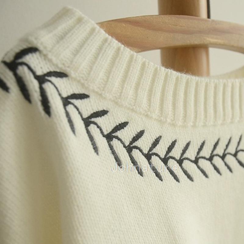 Embroidered Knitted Pullover