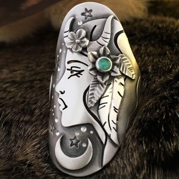 Buddhatrends 6 / Green / Antique Silver Plated Vintage goddess side face Ring